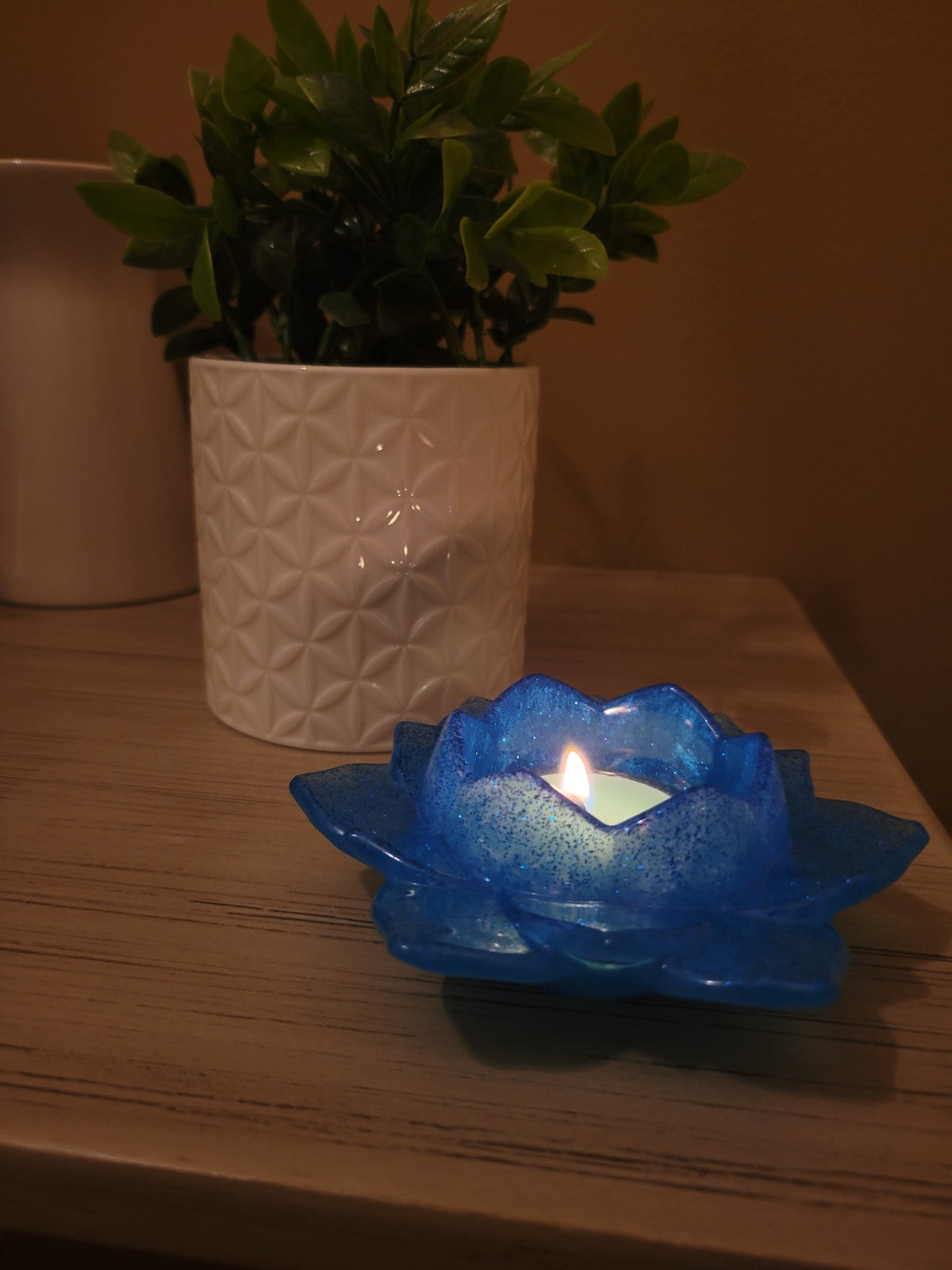 Resin tealight holder flower inspired